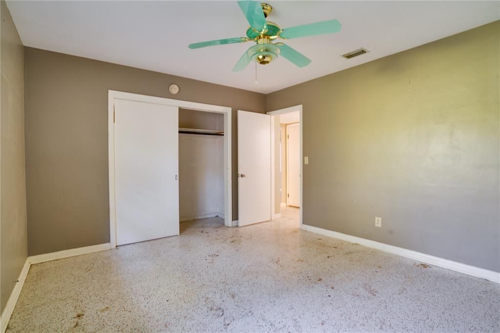 For Sale: $329,000 (3 beds, 1 baths, 1738 Square Feet)