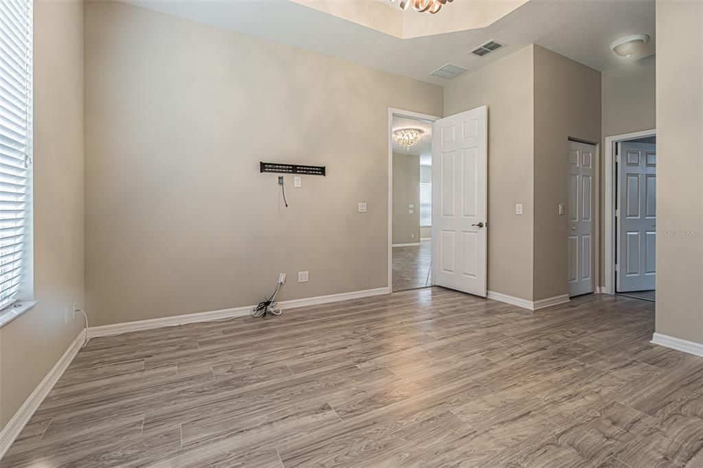 For Sale: $359,900 (3 beds, 2 baths, 1775 Square Feet)