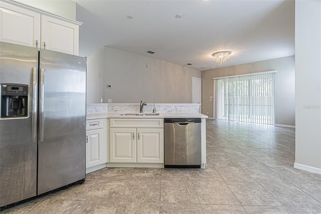 For Sale: $359,900 (3 beds, 2 baths, 1775 Square Feet)