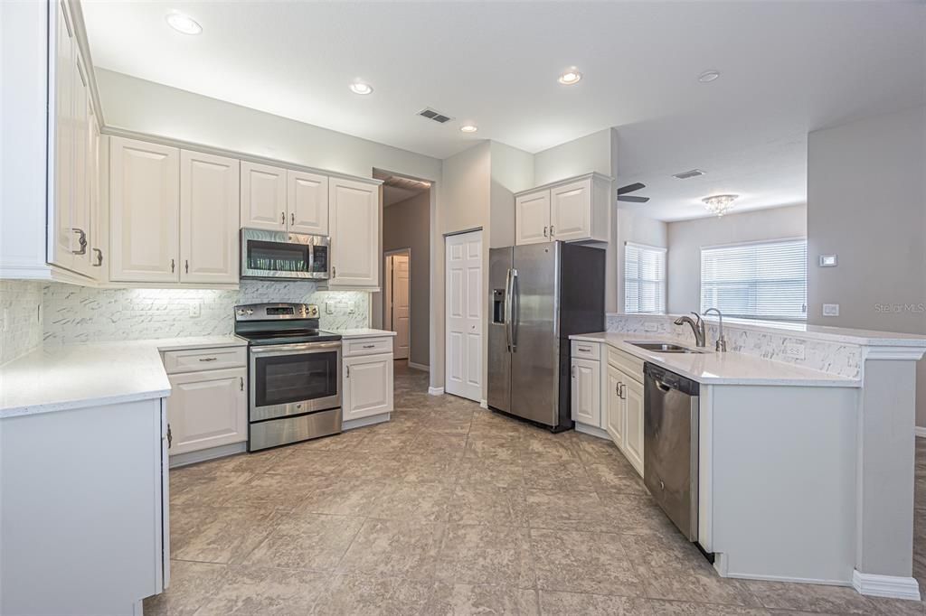 For Sale: $359,900 (3 beds, 2 baths, 1775 Square Feet)