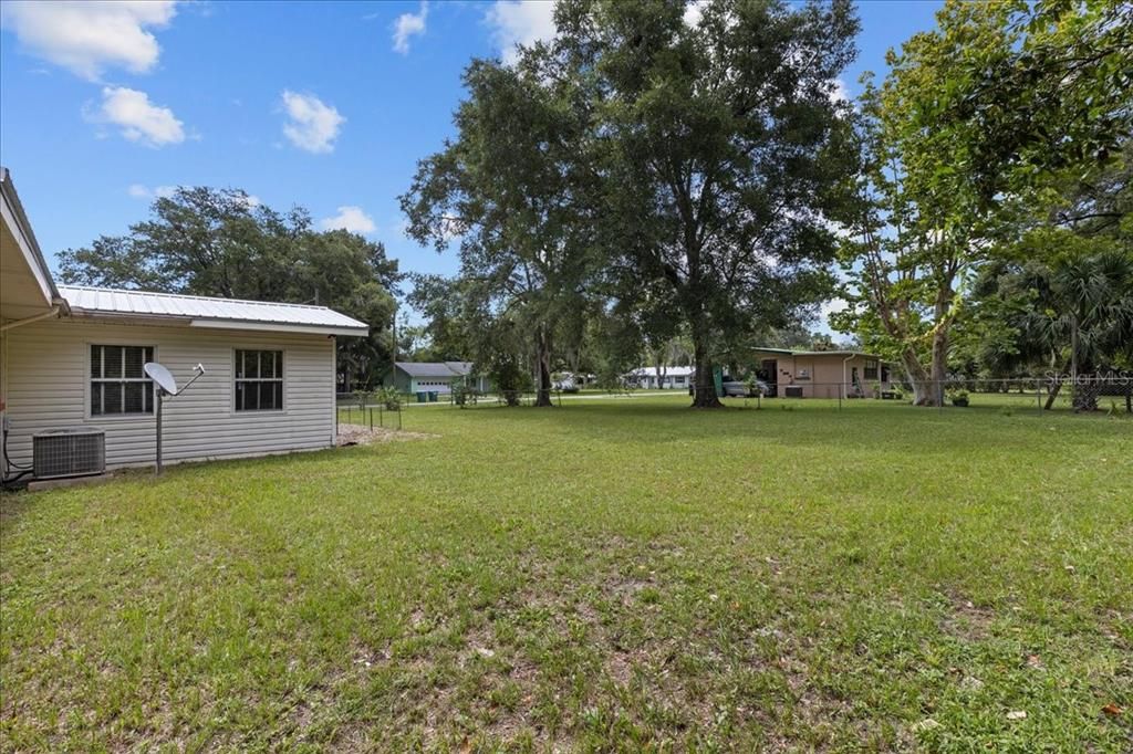 For Sale: $217,000 (3 beds, 2 baths, 1394 Square Feet)