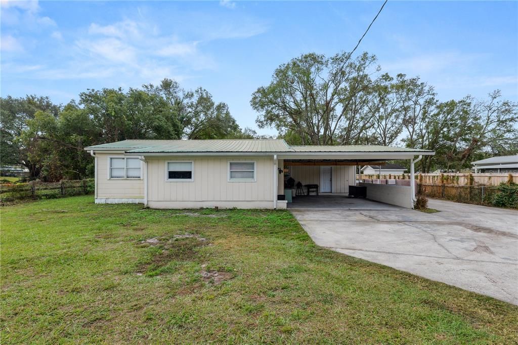 For Sale: $285,000 (3 beds, 2 baths, 1316 Square Feet)