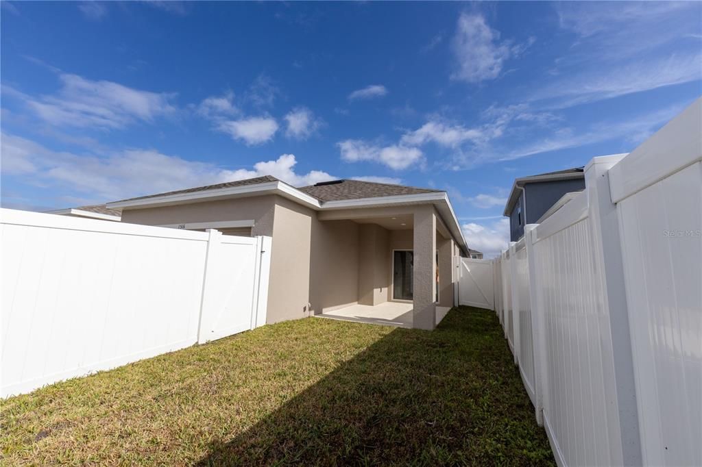 privacy fence