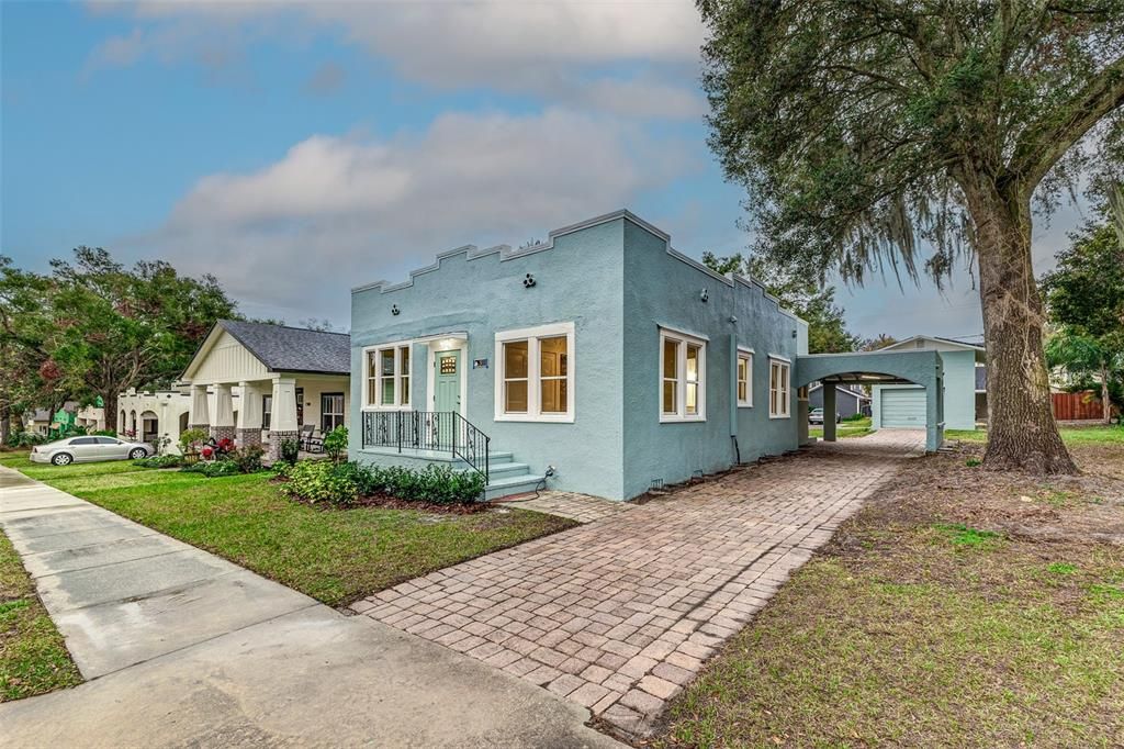 For Sale: $399,950 (2 beds, 1 baths, 1252 Square Feet)