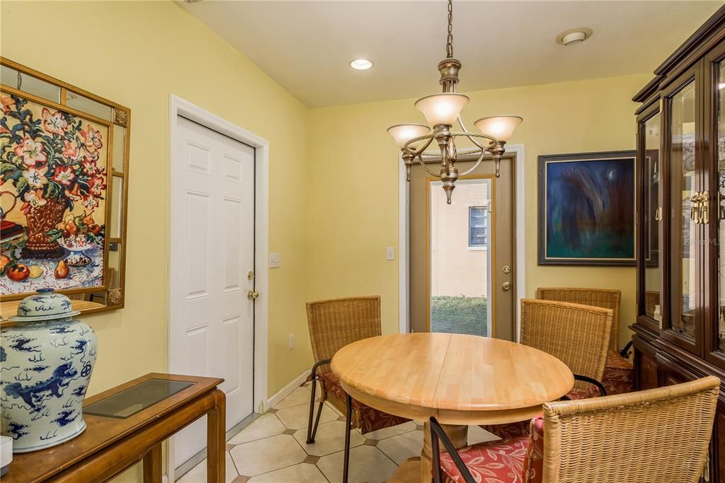 Dining Area off kitchen