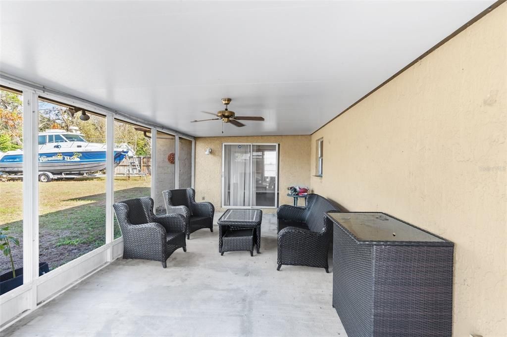 For Sale: $215,000 (2 beds, 2 baths, 1020 Square Feet)