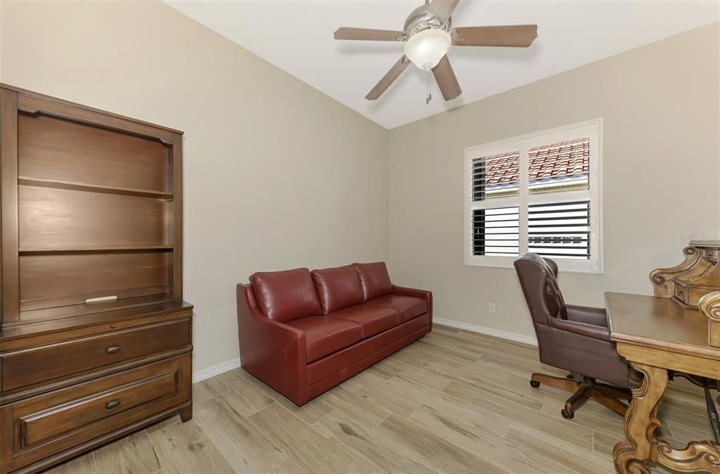 For Sale: $540,000 (2 beds, 2 baths, 1946 Square Feet)