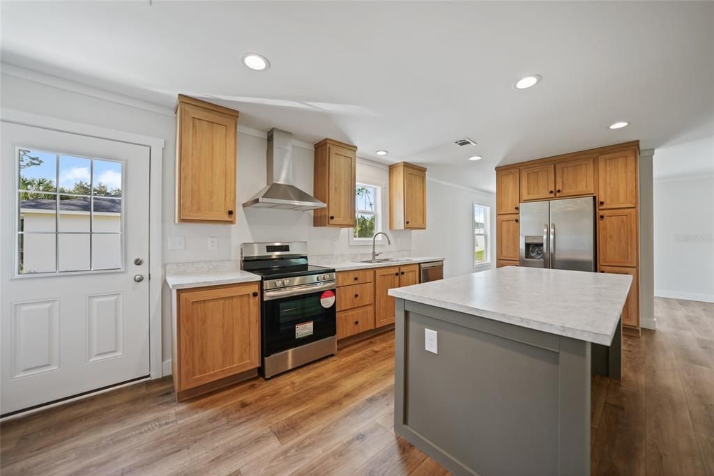 For Sale: $274,900 (3 beds, 2 baths, 1447 Square Feet)