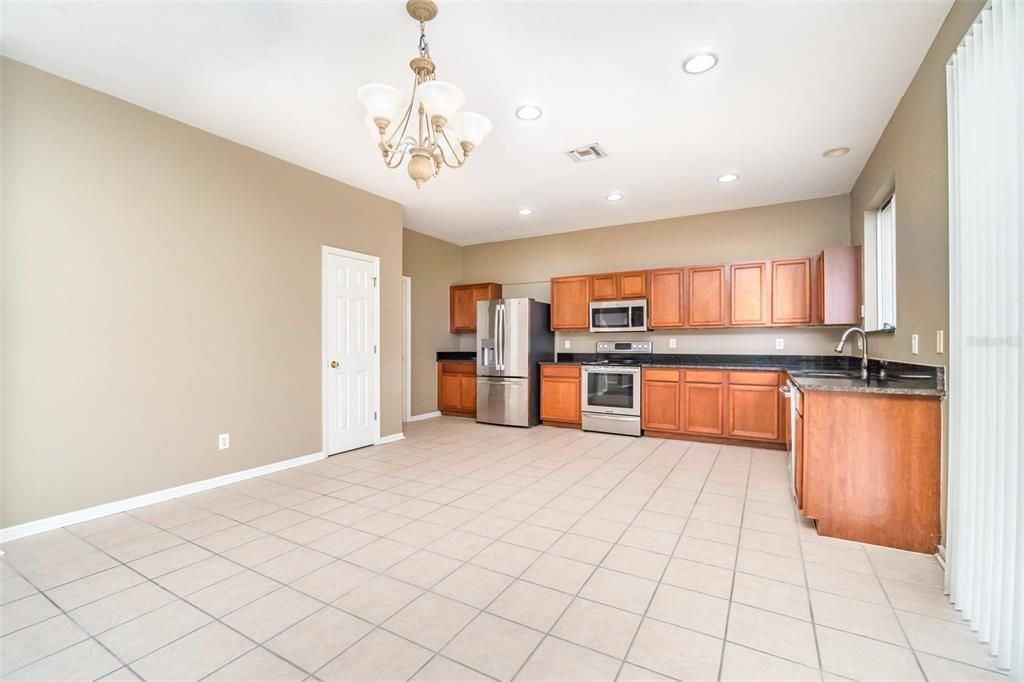 For Sale: $525,000 (4 beds, 2 baths, 2767 Square Feet)