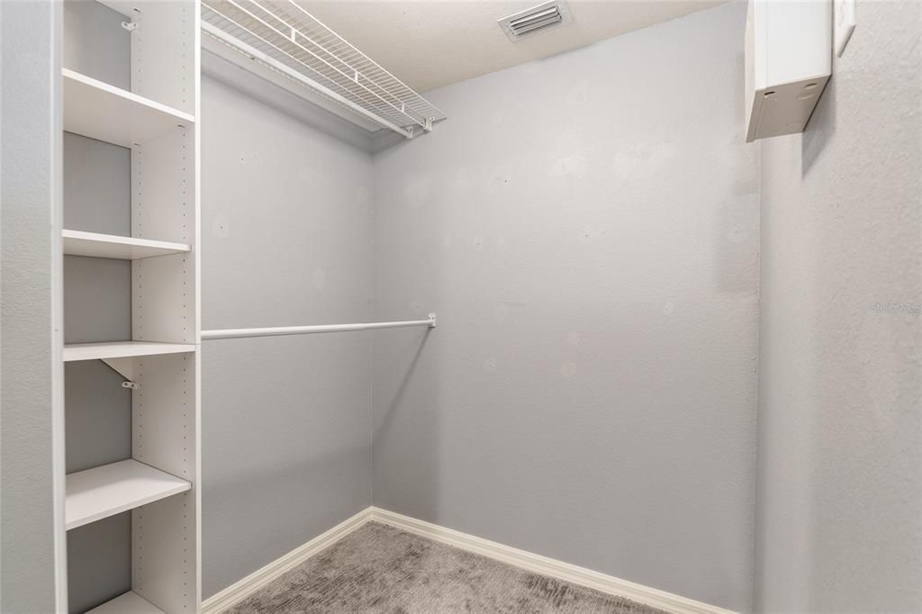 Walk-in Closet