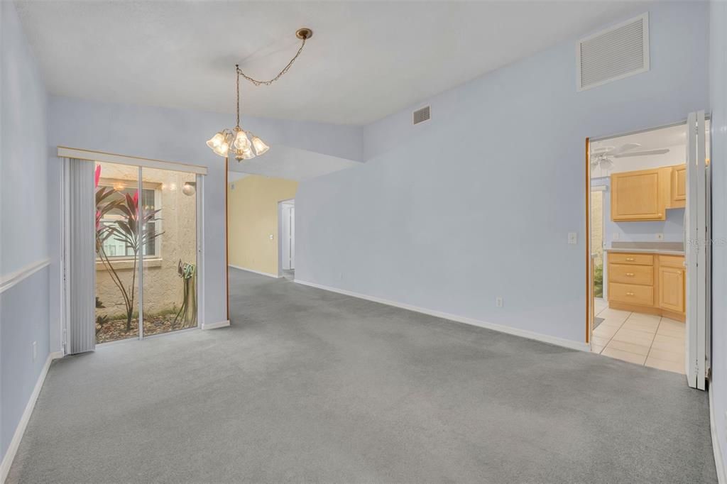 Dining room with atrium