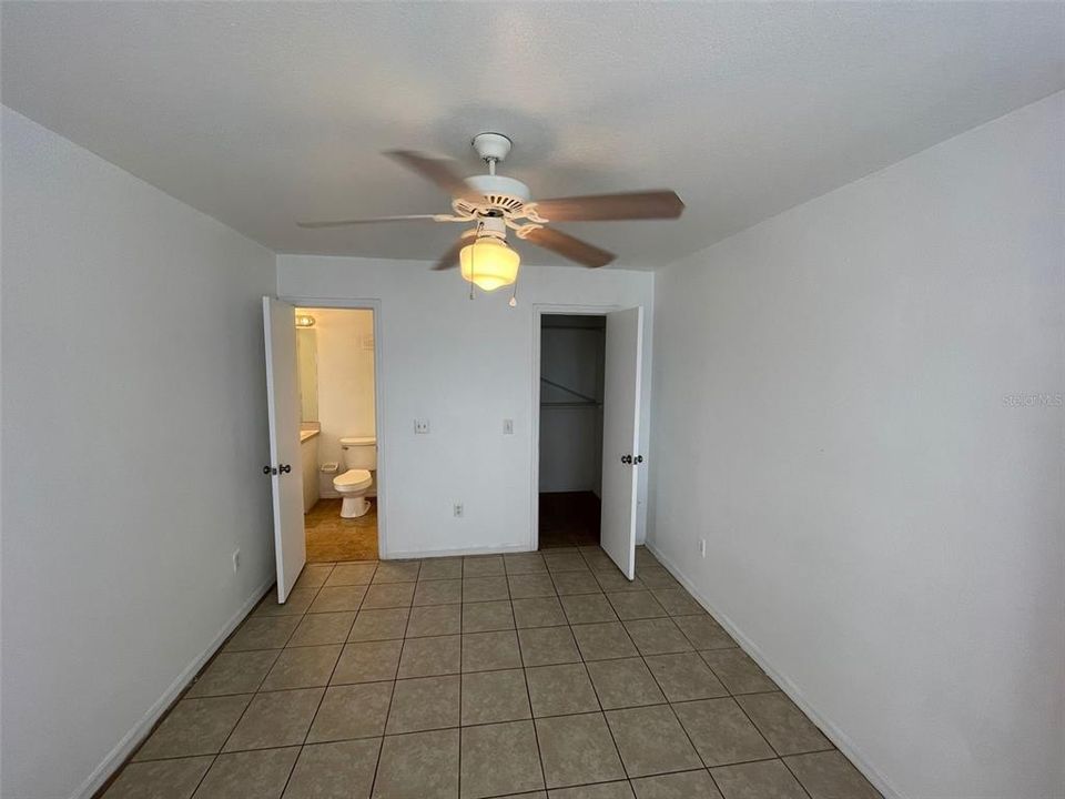 For Rent: $1,050 (1 beds, 1 baths, 0 Square Feet)