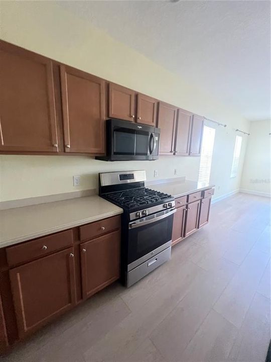 Kitchen with new laminate