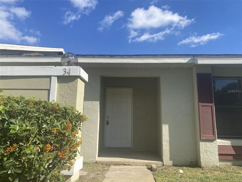 For Sale: $239,999 (2 beds, 2 baths, 954 Square Feet)