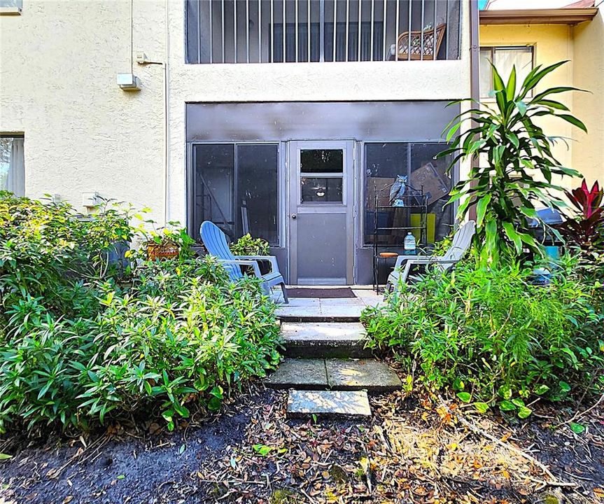 Fully enclosed lanai with WINDOWS instead of screens