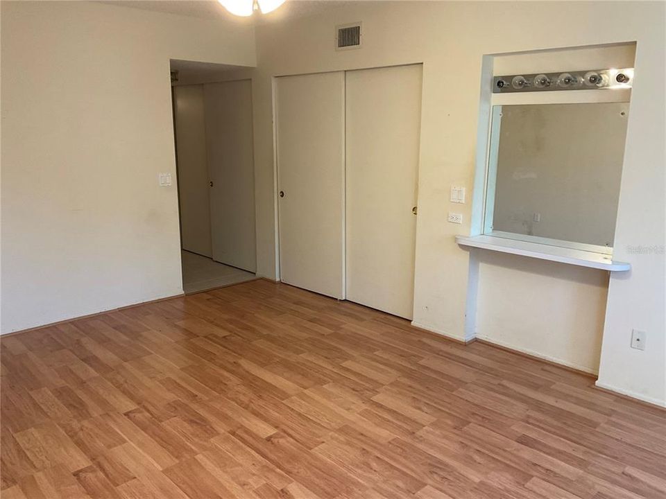 For Sale: $189,000 (2 beds, 2 baths, 1400 Square Feet)