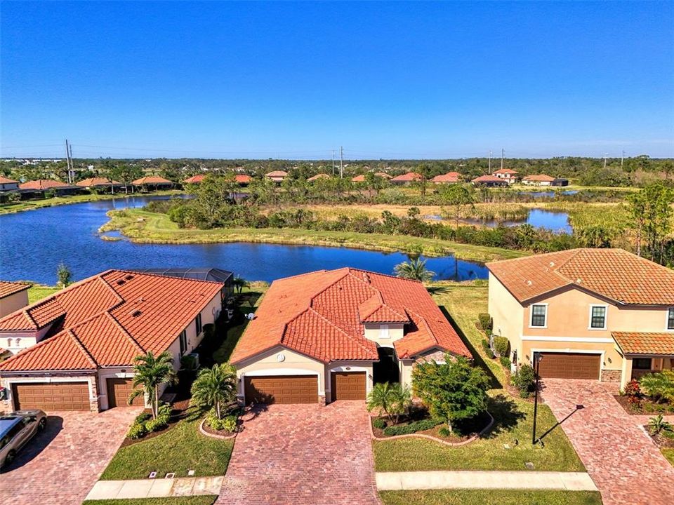 For Sale: $745,000 (3 beds, 3 baths, 2440 Square Feet)