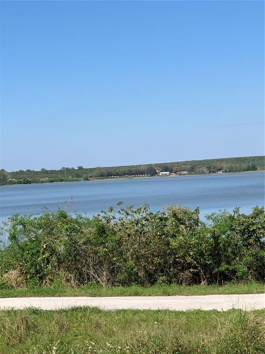 待售: $70,000 (0.93 acres)