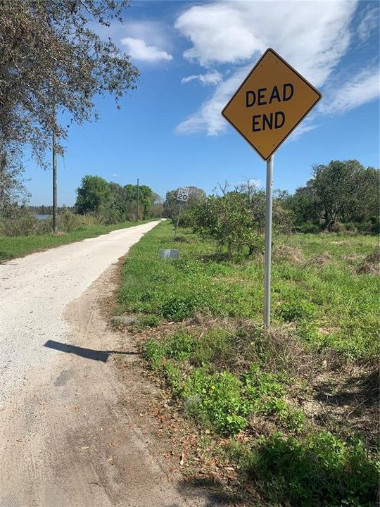 待售: $70,000 (0.93 acres)