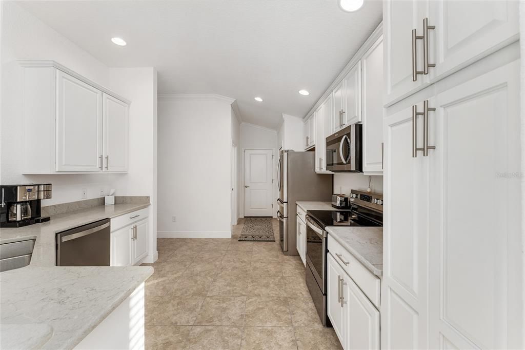 Kitchen with ample space