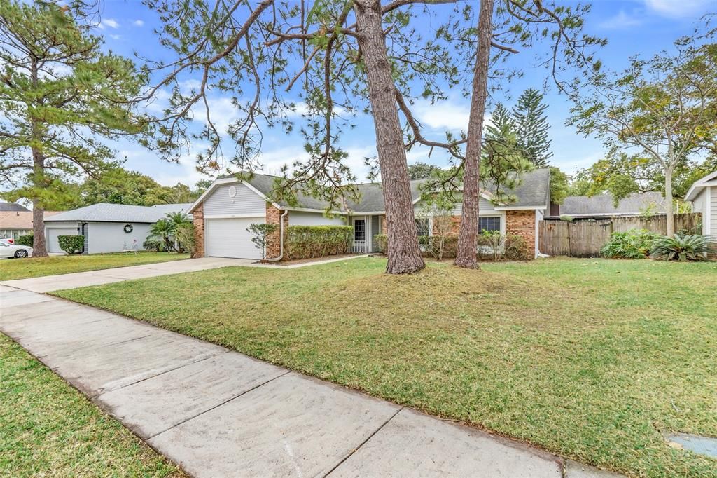 For Sale: $410,000 (3 beds, 2 baths, 1694 Square Feet)