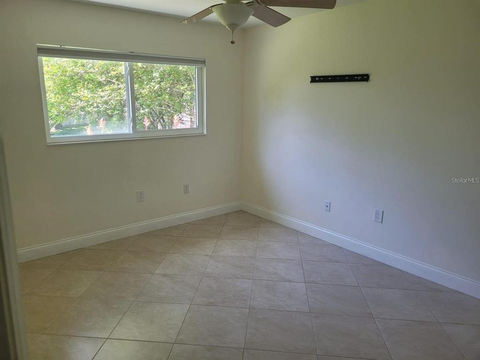 For Rent: $2,400 (3 beds, 2 baths, 1268 Square Feet)