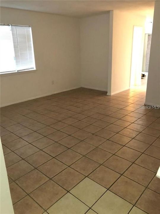 For Rent: $1,600 (2 beds, 1 baths, 1164 Square Feet)