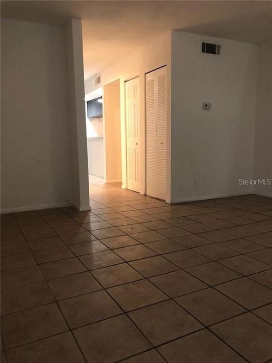 For Rent: $1,600 (2 beds, 1 baths, 1164 Square Feet)