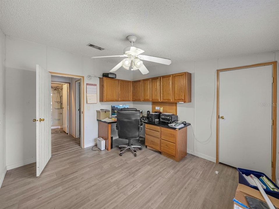 En Venta: $369,900 (3 camas, 2 baños, 1512 Pies cuadrados)