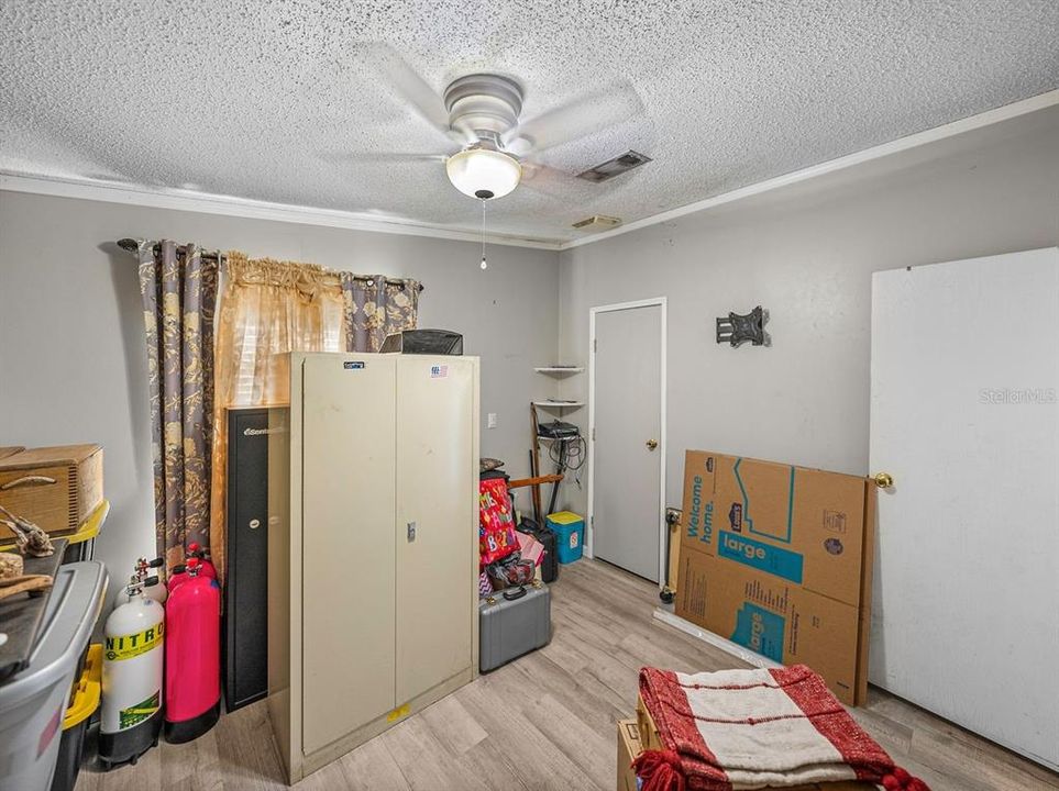 En Venta: $369,900 (3 camas, 2 baños, 1512 Pies cuadrados)