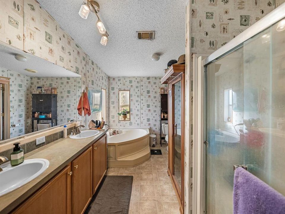 En Venta: $369,900 (3 camas, 2 baños, 1512 Pies cuadrados)