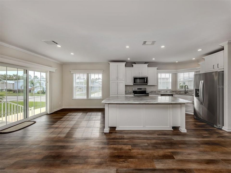 Kitchen/Dining Area