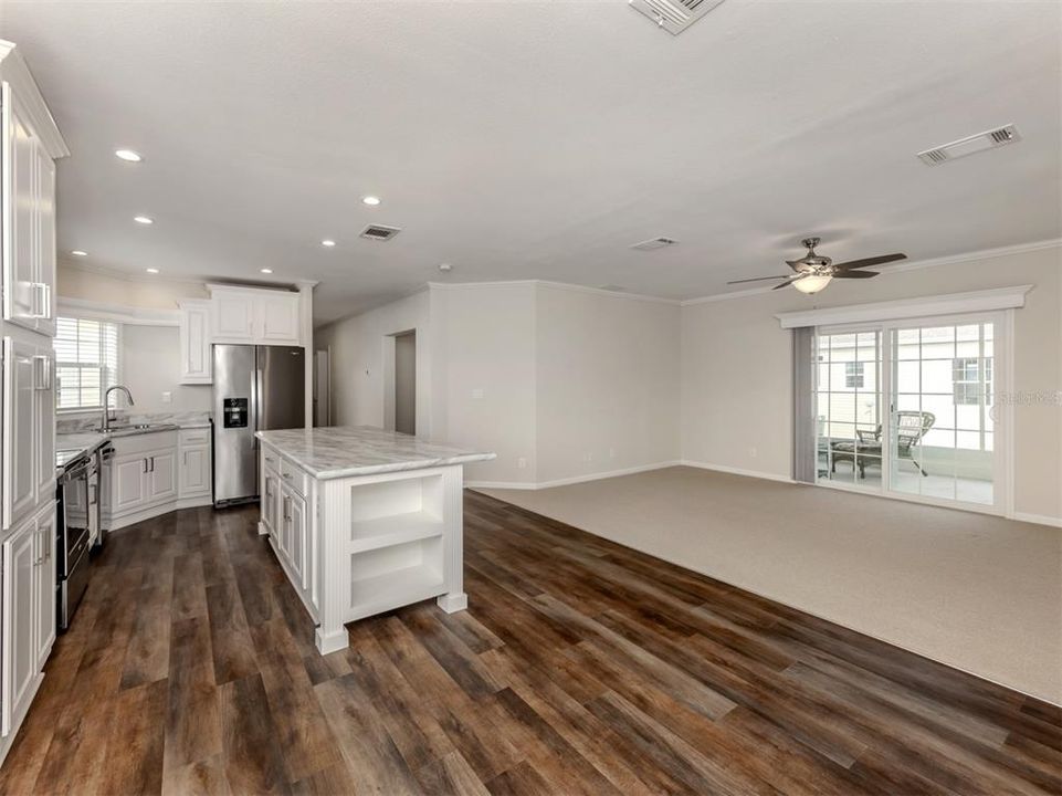 Open Floor Plan, Kitchen/Living room area