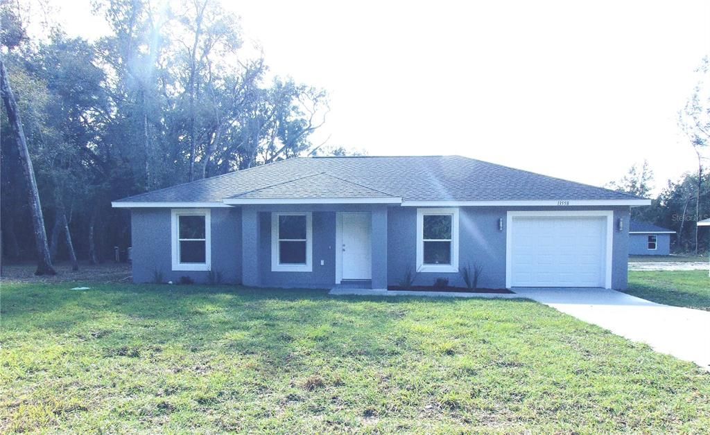 Recently Rented: $1,550 (3 beds, 2 baths, 1127 Square Feet)