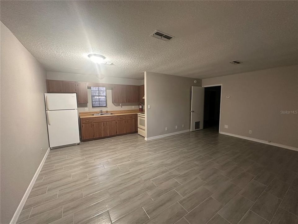 For Rent: $1,000 (1 beds, 1 baths, 615 Square Feet)