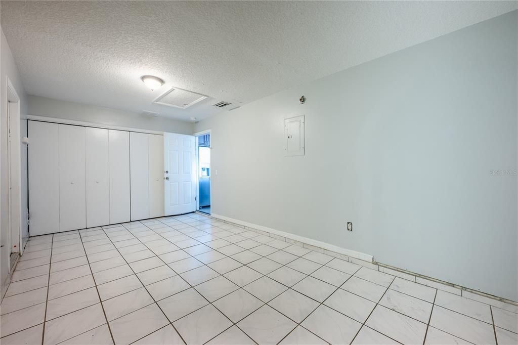 BONUS ROOM/CONVERTED GARAGE.