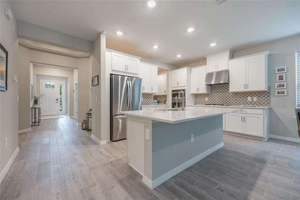 Dream kitchen with stainless steel appliances, gas range and so much more!