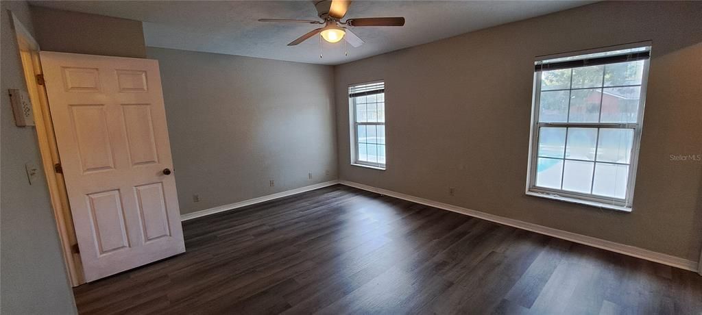 For Rent: $2,400 (3 beds, 2 baths, 1527 Square Feet)