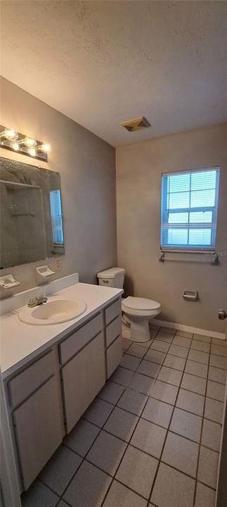 For Rent: $2,400 (3 beds, 2 baths, 1527 Square Feet)