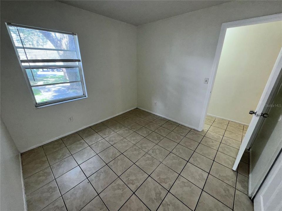 For Sale: $112,000 (1 beds, 1 baths, 504 Square Feet)