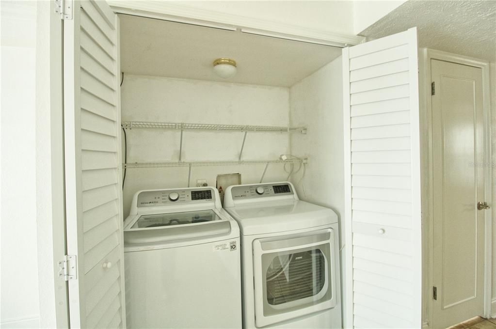 For Rent: $2,000 (2 beds, 1 baths, 726 Square Feet)