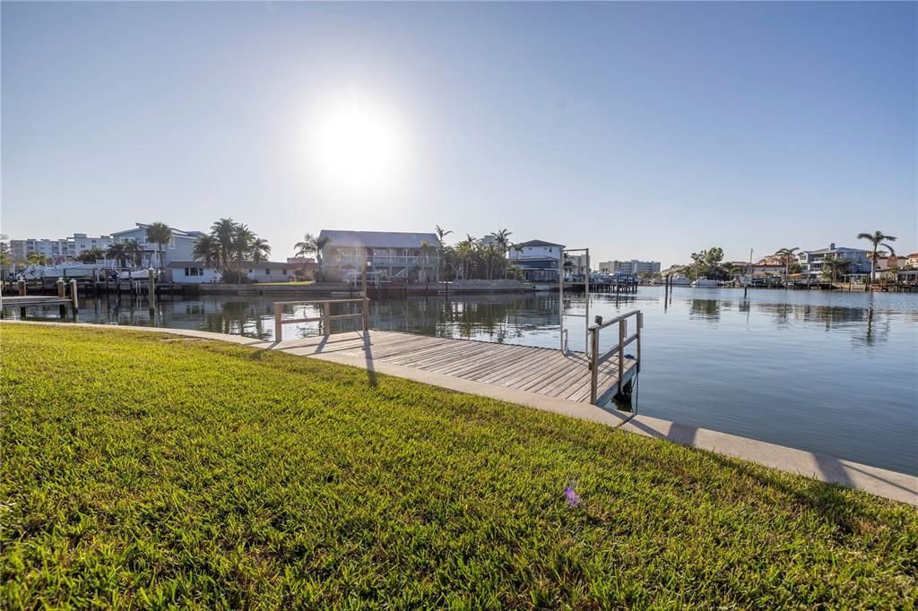 For Sale: $1,300,000 (4 beds, 3 baths, 1936 Square Feet)