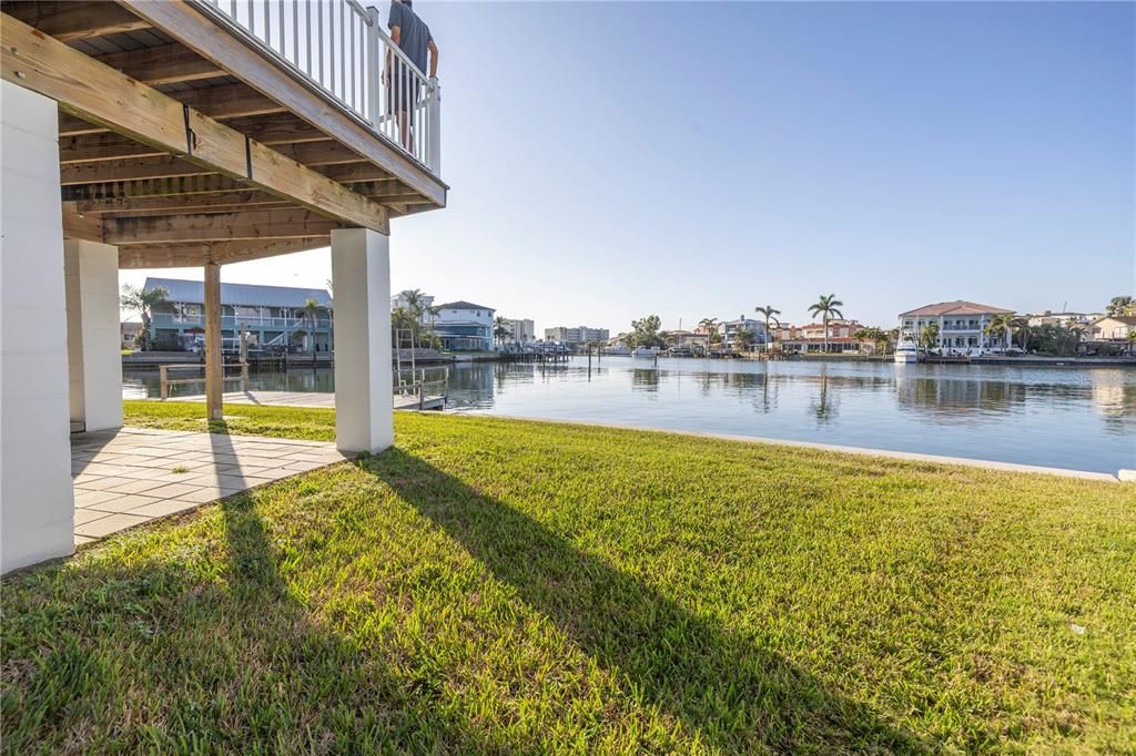 For Sale: $1,300,000 (4 beds, 3 baths, 1936 Square Feet)