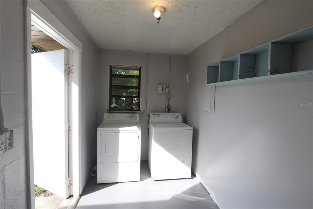 For Rent: $1,500 (2 beds, 1 baths, 850 Square Feet)