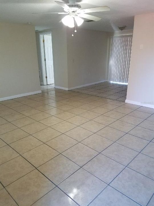 For Rent: $1,700 (3 beds, 2 baths, 1236 Square Feet)