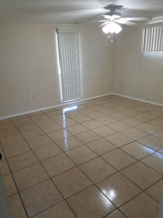 For Rent: $1,700 (3 beds, 2 baths, 1236 Square Feet)