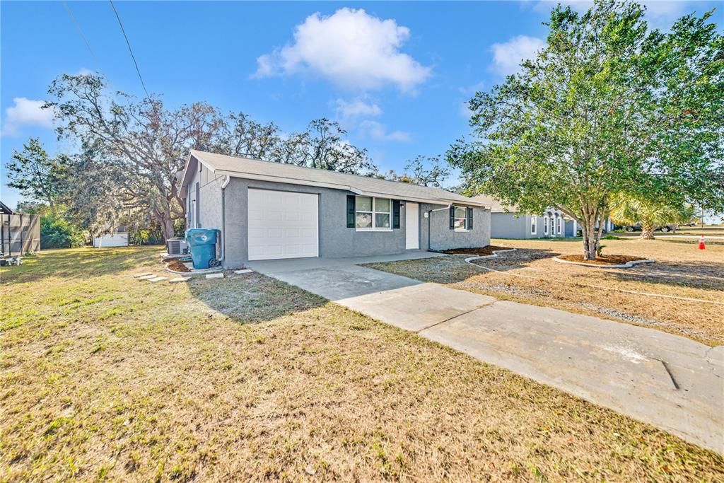 For Sale: $269,990 (3 beds, 2 baths, 1386 Square Feet)