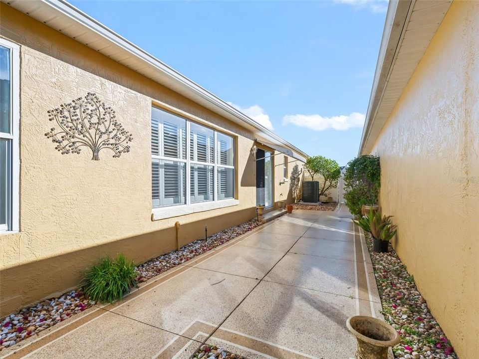 Extra patio space on side of Villa