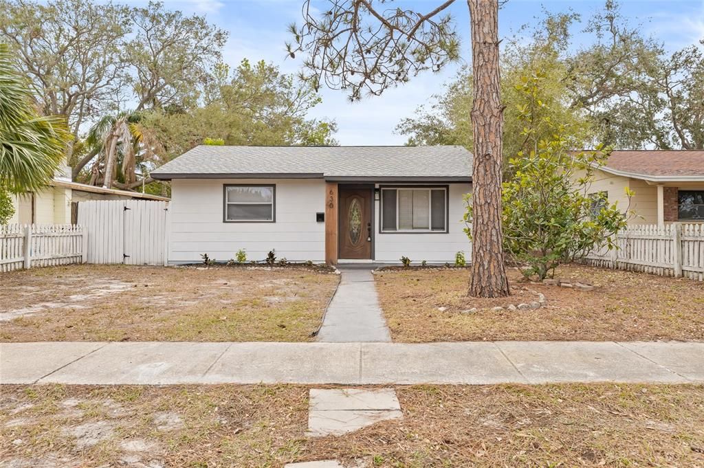 For Sale: $439,900 (3 beds, 1 baths, 1080 Square Feet)