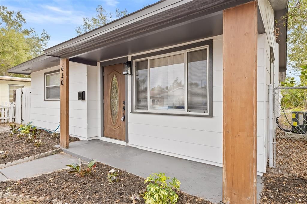 For Sale: $439,900 (3 beds, 1 baths, 1080 Square Feet)